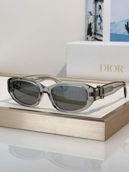 Picture of Dior Sunglasses _SKUfw81854645fw